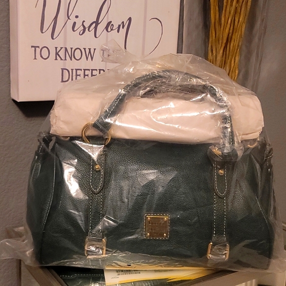 Dooney and Bourke Pebble Grain Leather Satchel ✨️FINAL SALE PRICE ✨️ - Picture 1 of 7